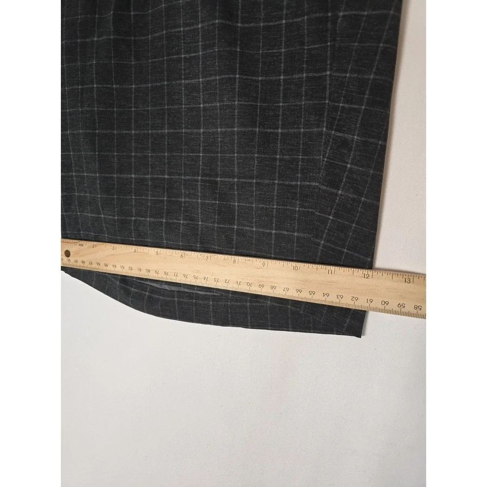 Nike Golf Mens Size 36 Dri-Fit Tour Performance Shorts Black Grey Check 11 In